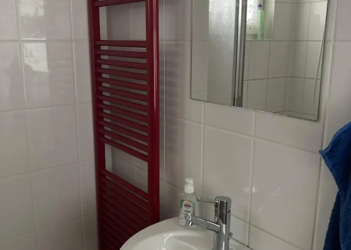 Premium Ruhiges Ganzes 90 M 2 Schlafzimmer Grosse Kueche Wohnzimmer Apartmán *