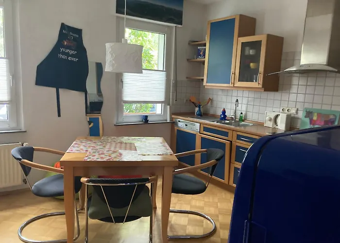 Premium Ruhiges Ganzes 90 M 2 Schlafzimmer Grosse Kueche Wohnzimmer Apartment Duisburg